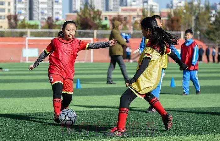 暖心之旅 | 五超联赛走进校园 暖心之旅 | 五超联赛走进校园